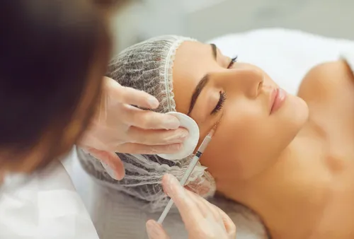 Aplicación de bótox para líneas de expresión